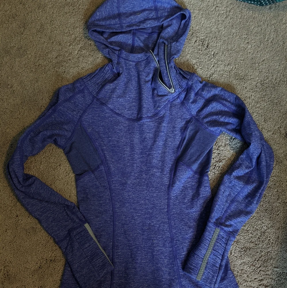 Lululemon Run Back On Track pullover size 4 - Picture 4 of 6